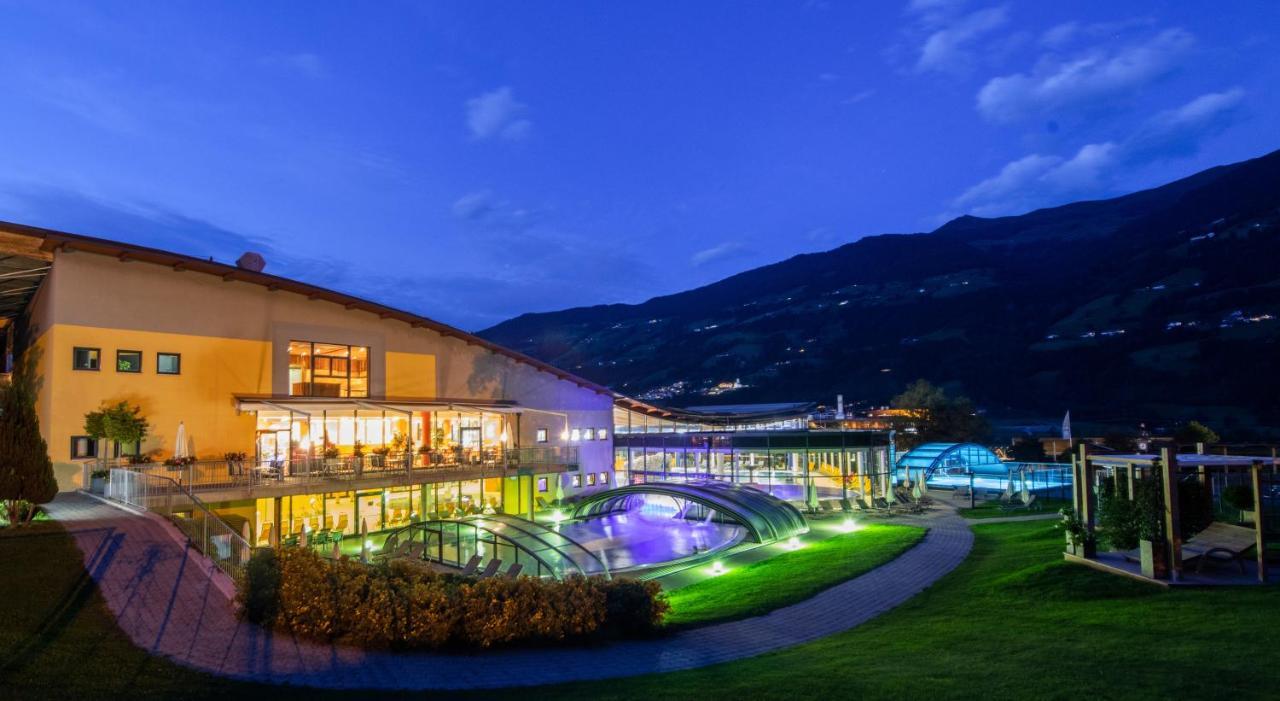 H21: Modern Holiday Home with Wellness Area and Panoramic Rooftop Terrace Fuegen Exterior photo