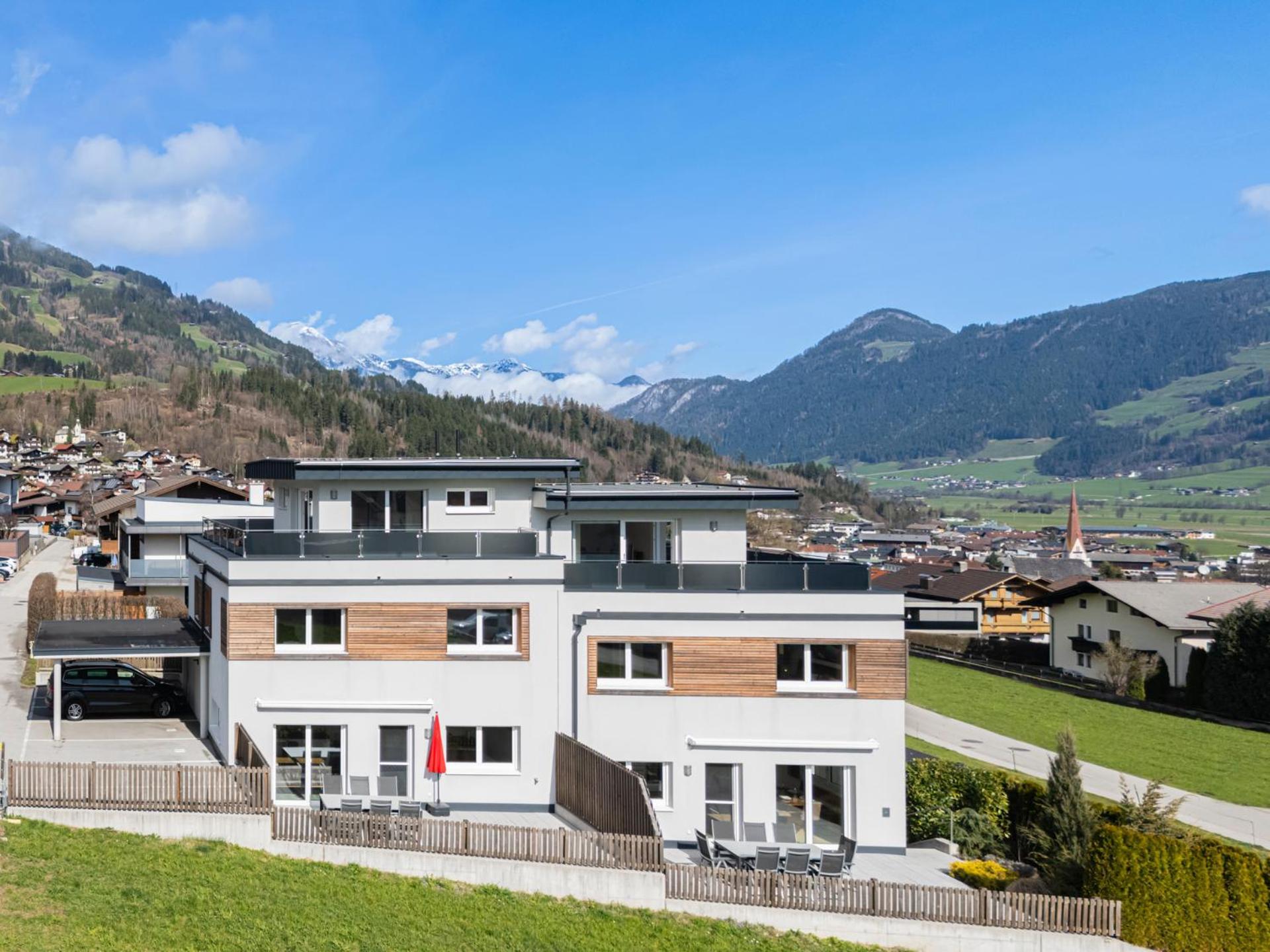 H21: Modern Holiday Home with Wellness Area and Panoramic Rooftop Terrace Fuegen Exterior photo